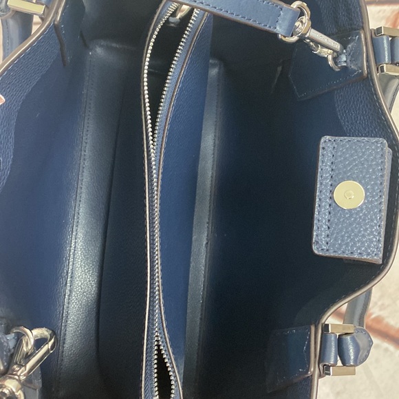 Michael Kors handbag - Picture 4 of 5